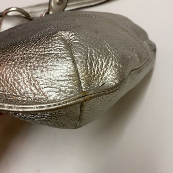 B Makowski silver metallic Crossbody Bag A27 - Picture 8 of 12